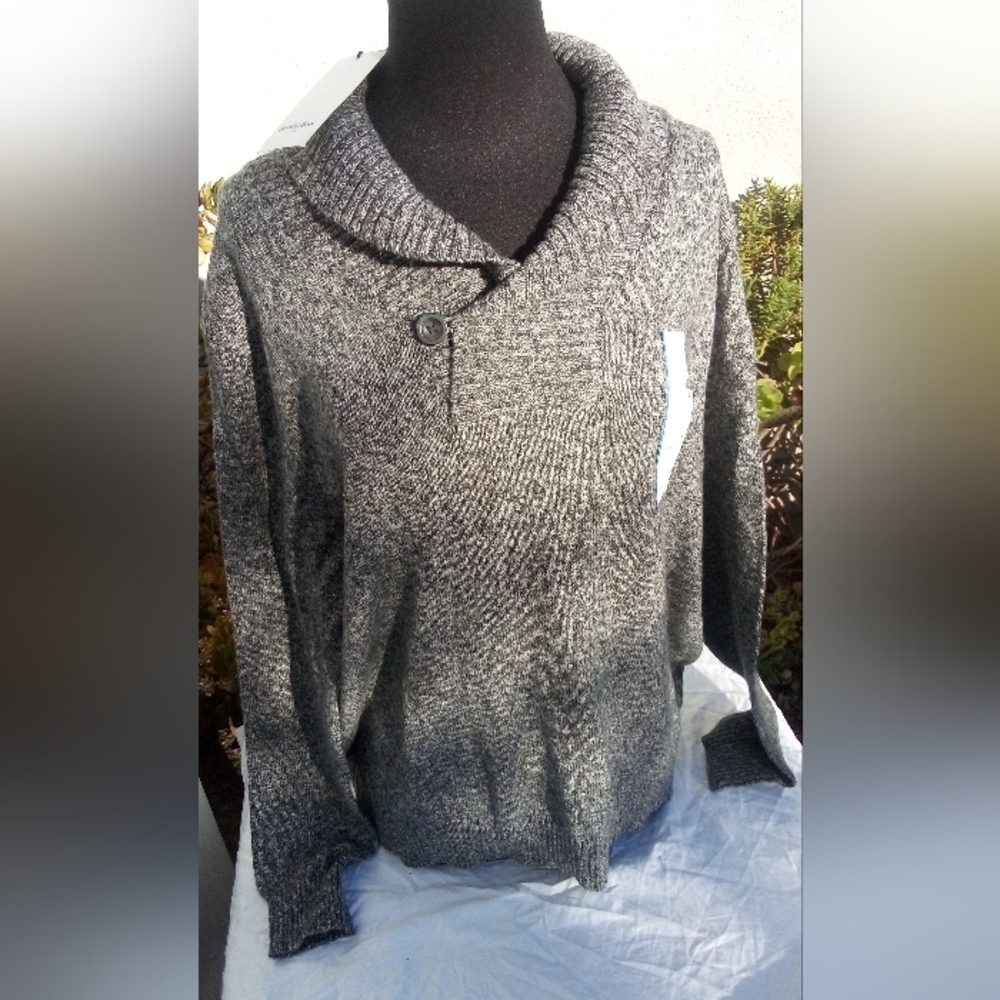 Goodfellows b&w knight like sweater mens Large